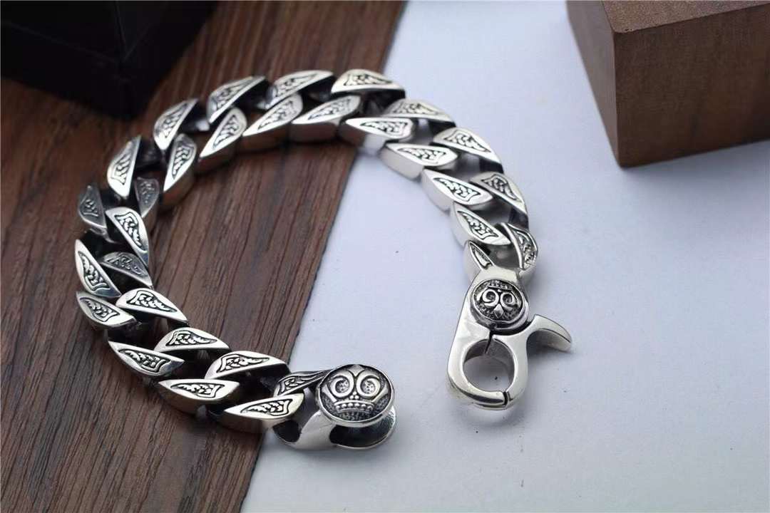 A6D38A6F-586A-4A69-BEBD-2090349DCB7E